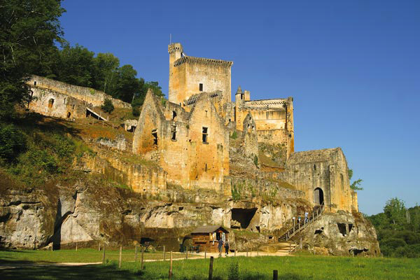 Château fort et cité troglodyte de Commarque